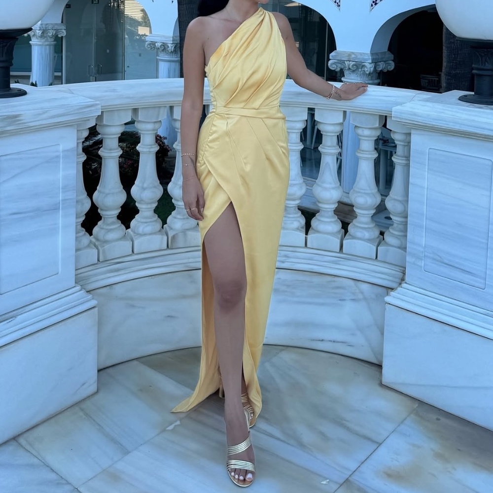 Yellow One-Shoulder Satin Gown with High Slit - Picture 2 of 2